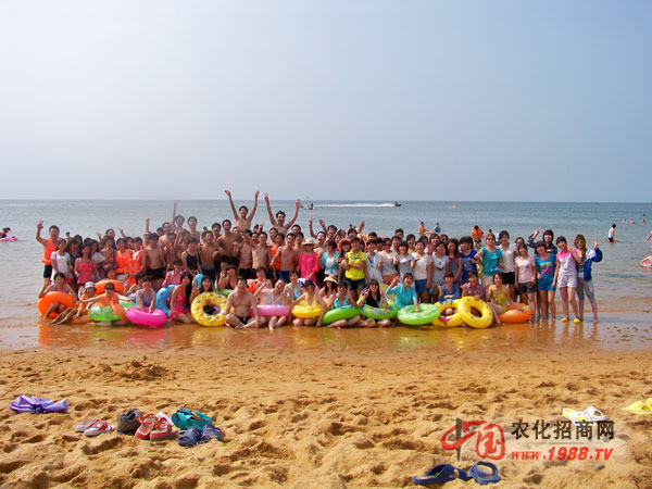 �{(l��n)�{(l��n)�Ĵ󺣣��옷��΢Ц