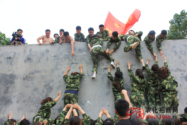 ���I(y��)��-�]�ЈF(tu��n)�(du��)�ĺ������κ��˶��y����Խ��