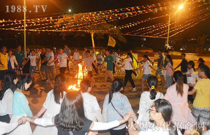     �c���Y(ji��)�����҂�һ��ȥ̤�ˣ�