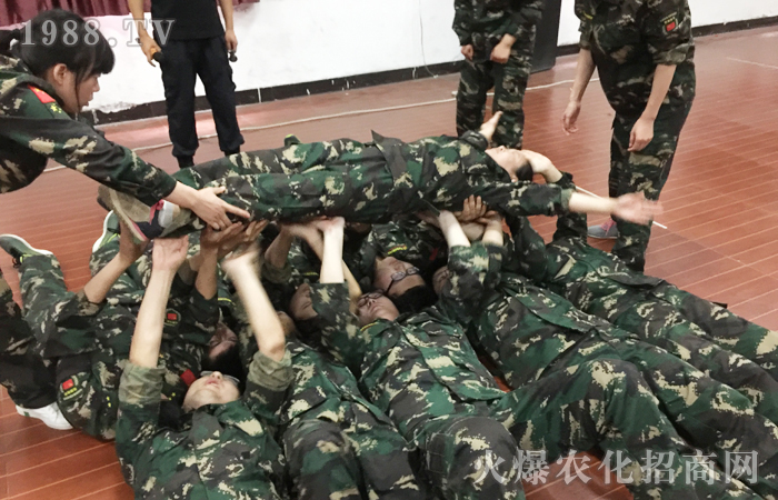 �����������س�����