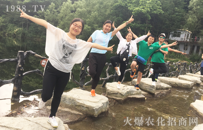 �]�б��˸��ߵ�ɽ���]�б��_���L(zh��ng)��·��