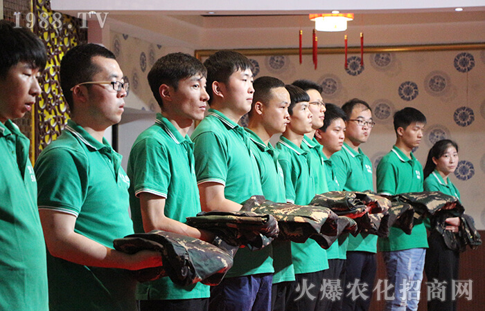 ����������