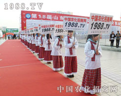 �r�����̾W��(zh��n)ʿ��һ·��ǰ��Ц��Ⱥ����